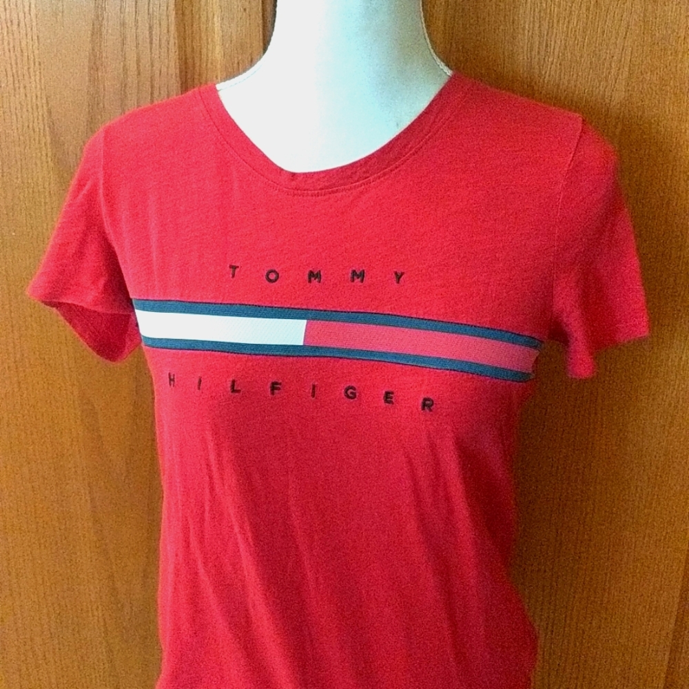Tommy Hilfiger Red Shirt Sleeve Size XS